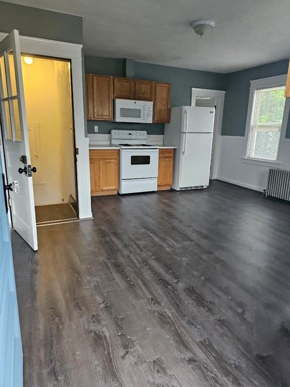 Property Photo:  1 Brookline St 1  MA 01570 