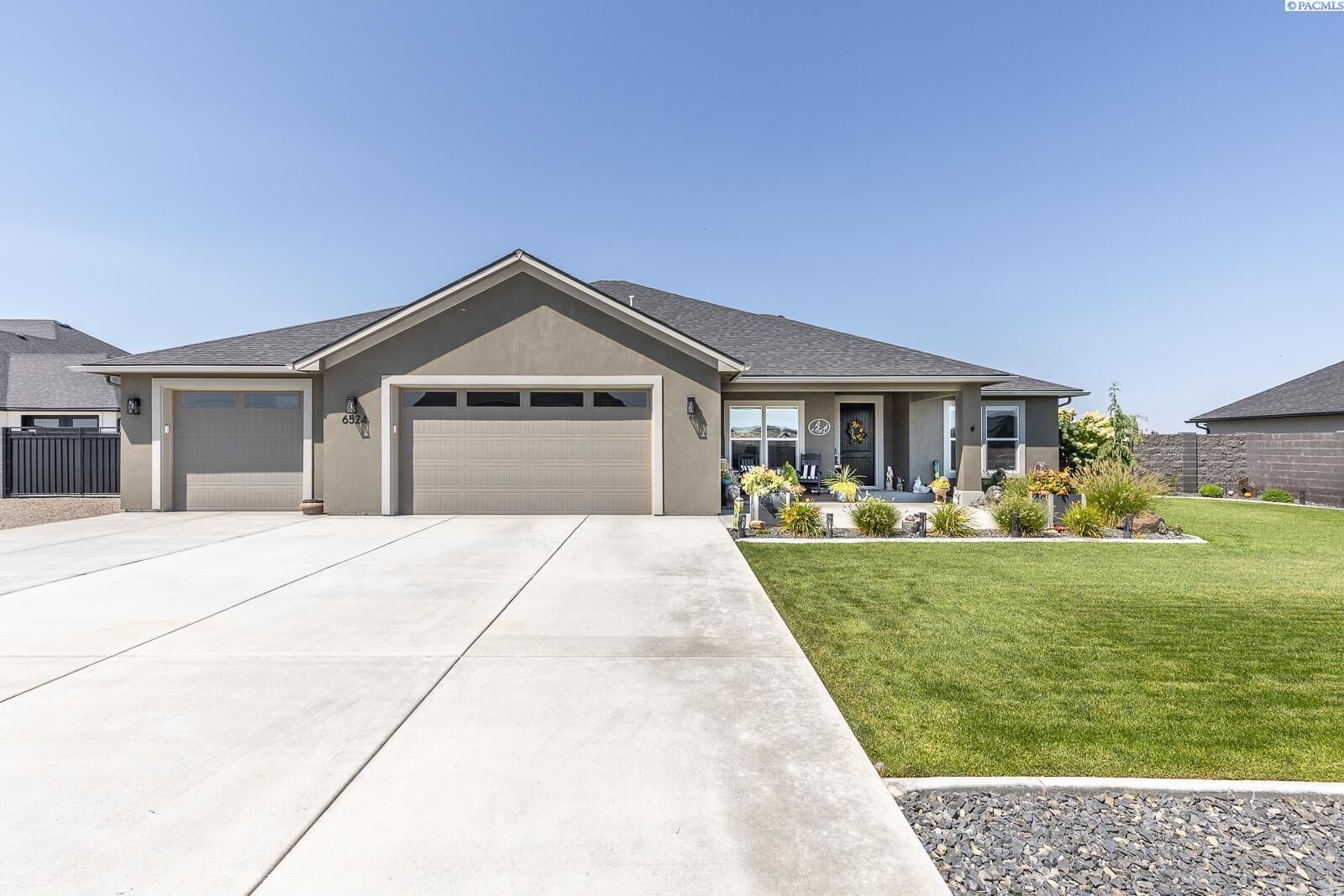 Property Photo: 6524 Gallatin Rd WA 99301