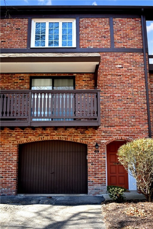 Property Photo: 419 Allenberry Dr PA 15237