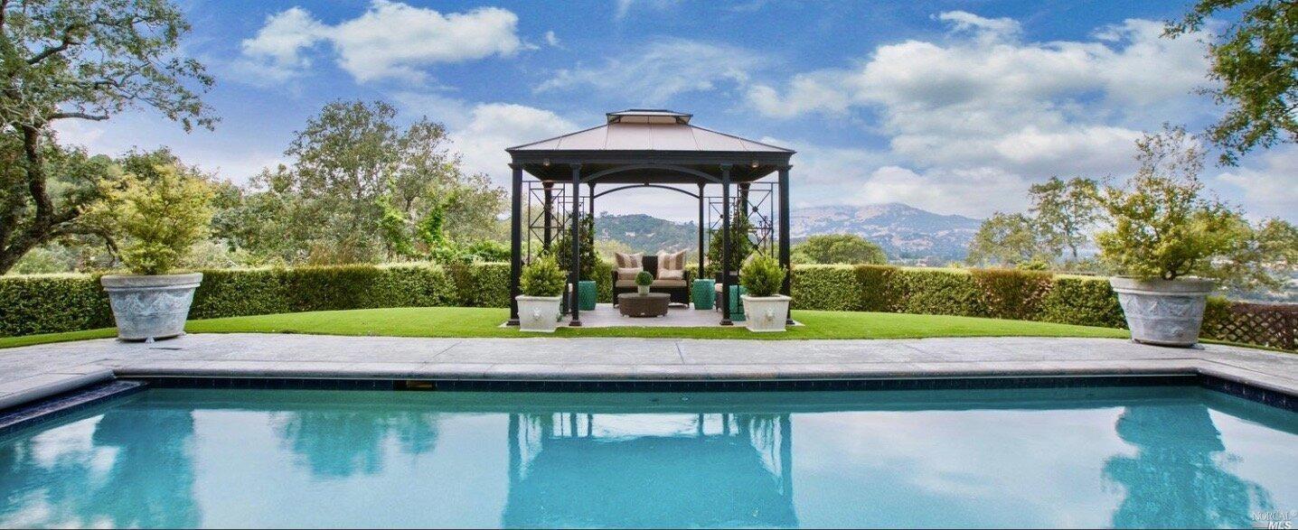 Property Photo:  792 Rowland Boulevard  CA 94947 