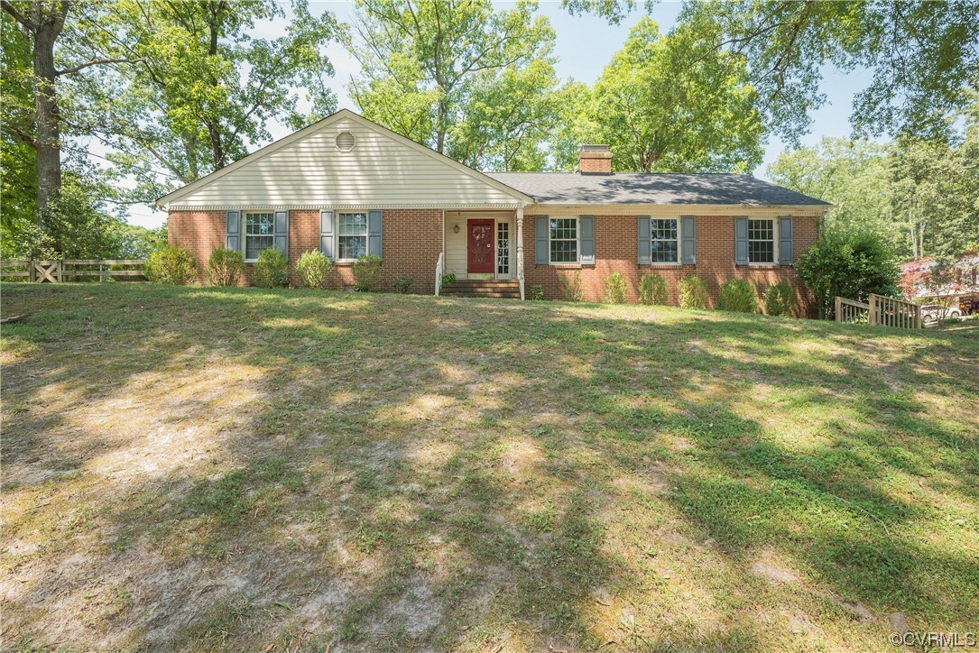 Property Photo:  316 Nottingham Drive  VA 23834 