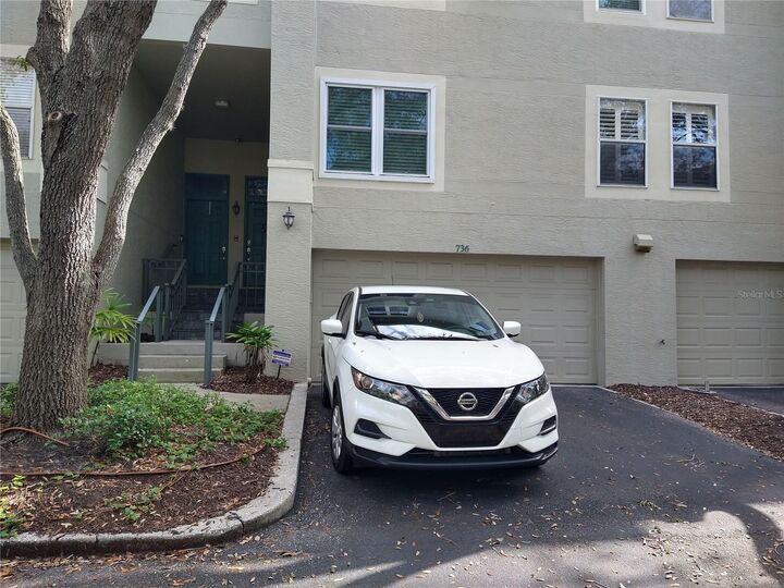 Property Photo:  736 Coral Reef Drive  FL 33602 