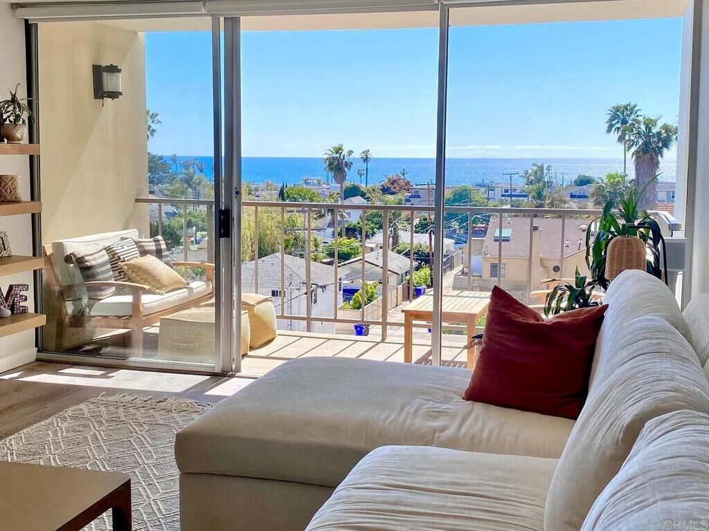 Property Photo:  4944 Cass St. 511  CA 92109 