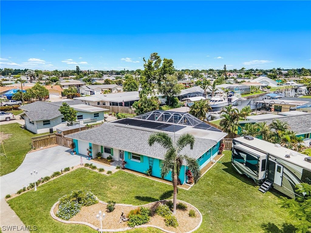 Property Photo:  1740 Inlet Drive  FL 33903 