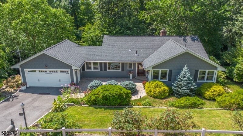 Property Photo: 186 Beech Ter NJ 07470