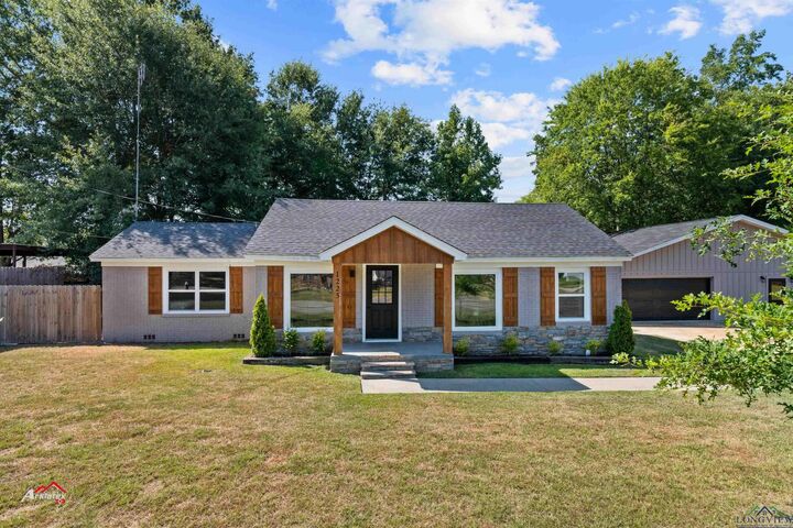 1225 Sabine  Carthage TX 75633 photo