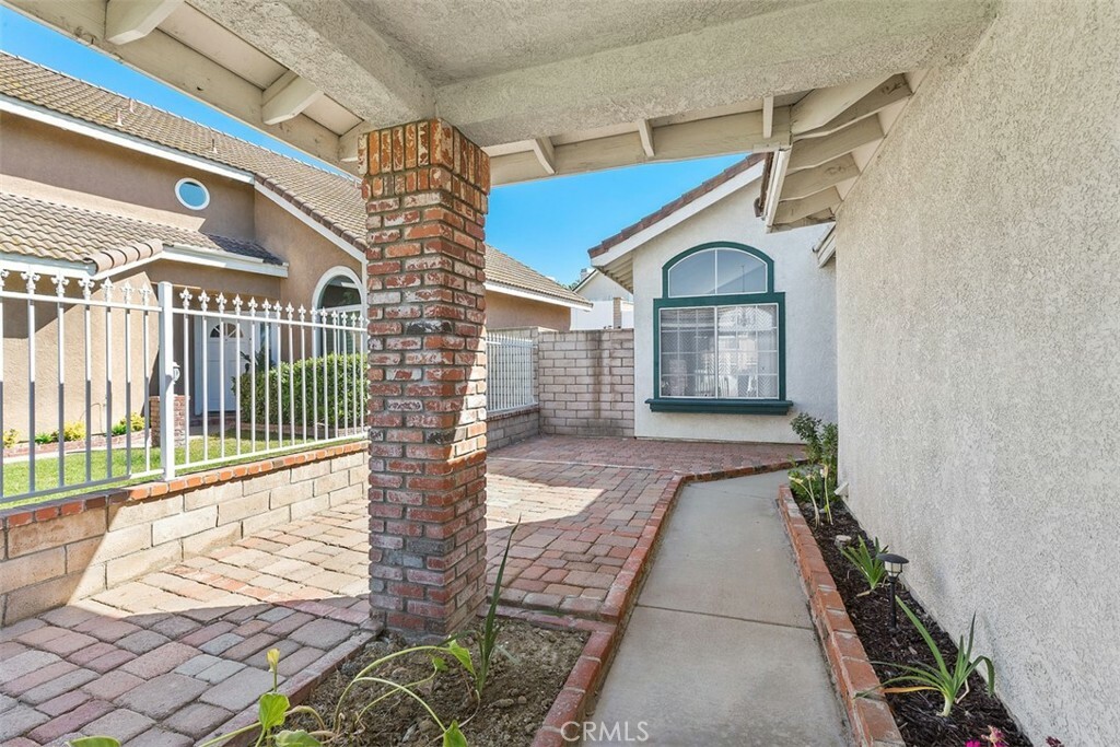 Property Photo:  828 Highland View Drive  CA 92882 