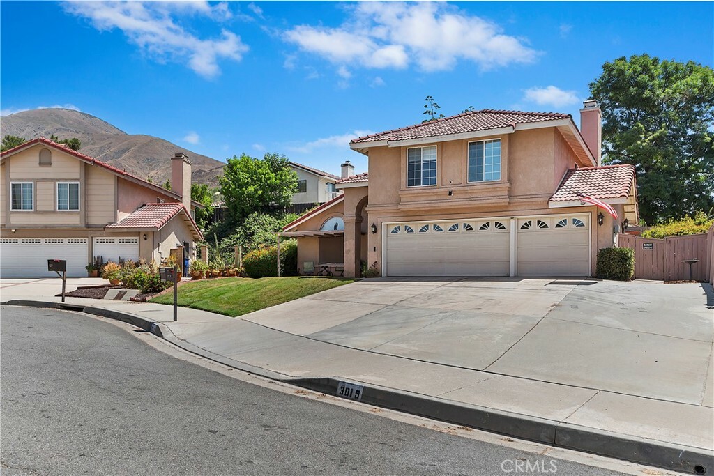 Property Photo: 3019 Roadrunner Court CA 92346