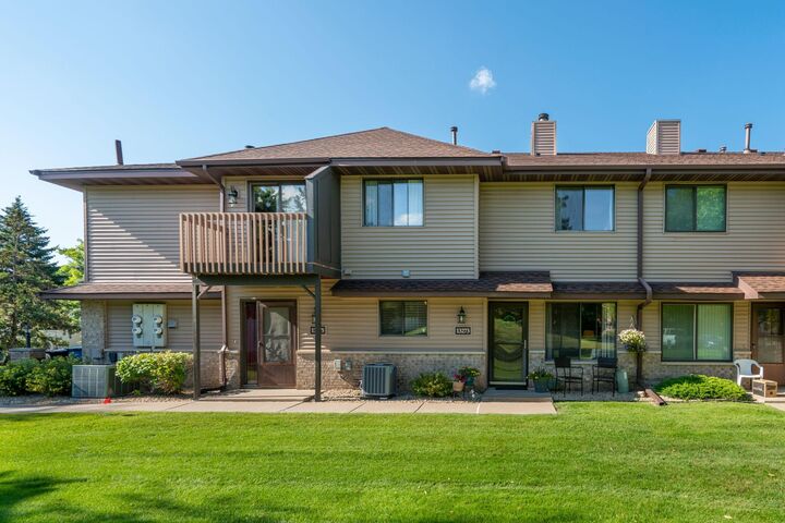 13273 90th Avenue N  Maple Grove MN 55369 photo