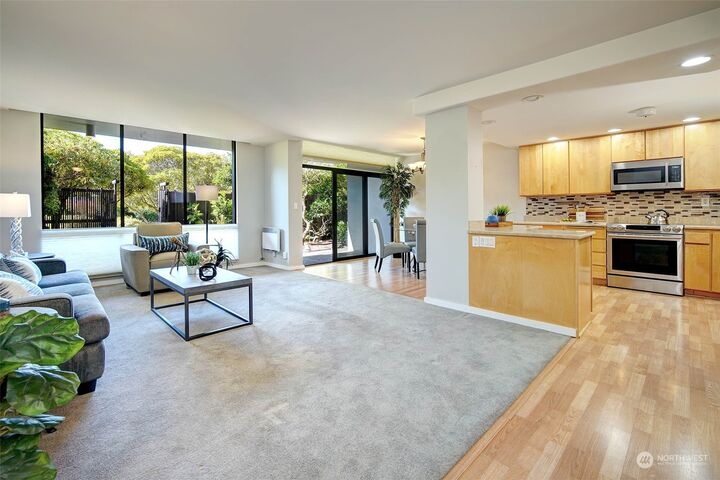 Property Photo:  6535 Seaview Avenue NW 104B  WA 98117 