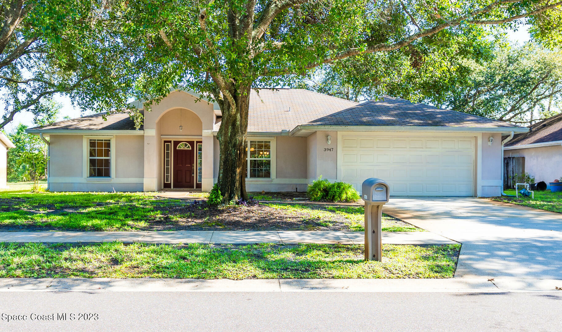 Property Photo:  3947 Tangle Drive  FL 32796 