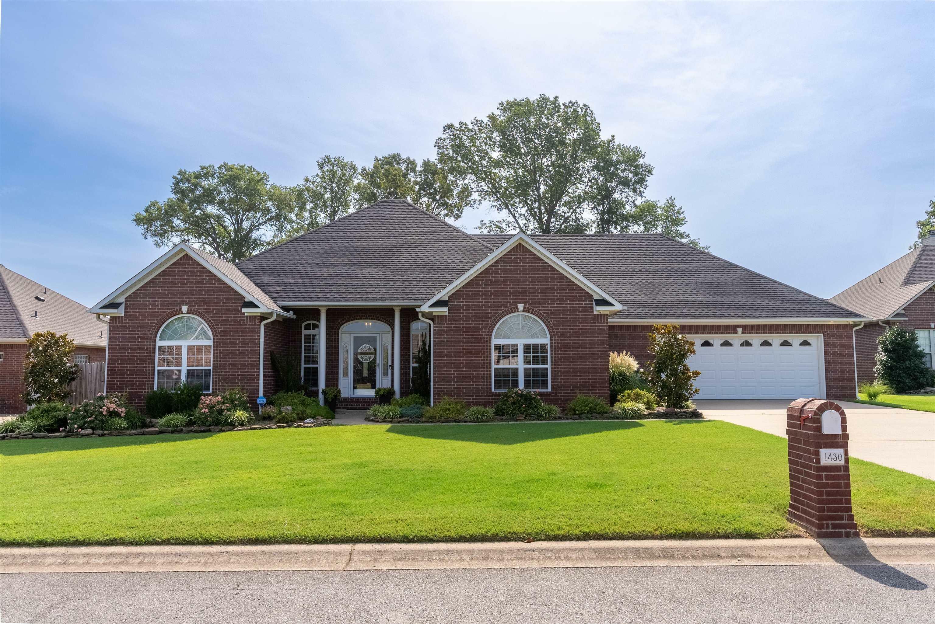 Property Photo:  1430 Andy Drive  AR 72034 