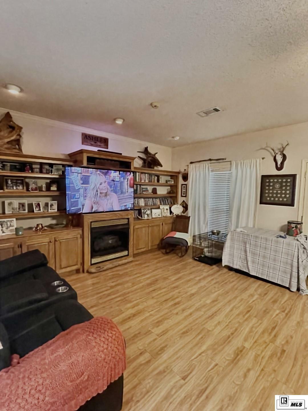 Property Photo:  2107 Pine Street  LA 71295 