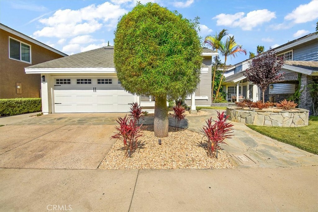 Property Photo: 6 Rainstar CA 92614