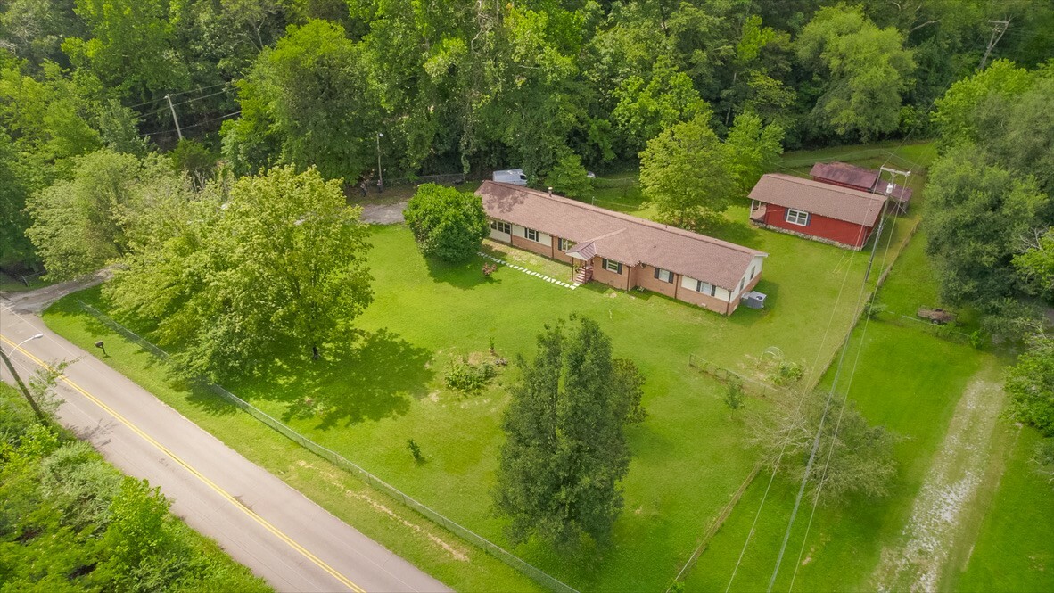 Property Photo:  3931 Dry Fork Rd  TN 37189 