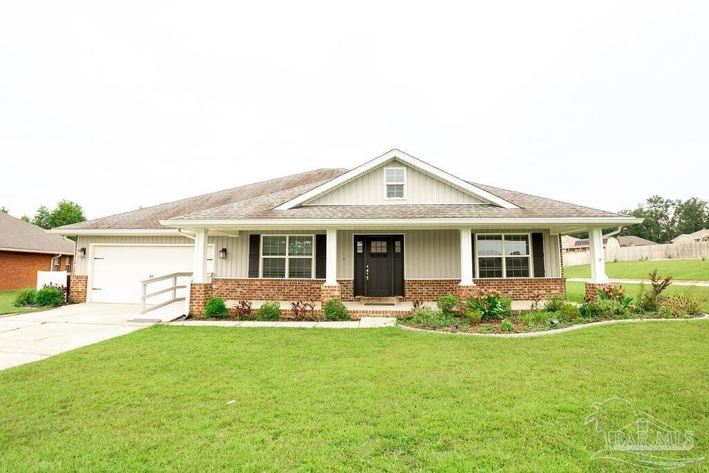 Property Photo: 1301 Nosler Ct FL 32533