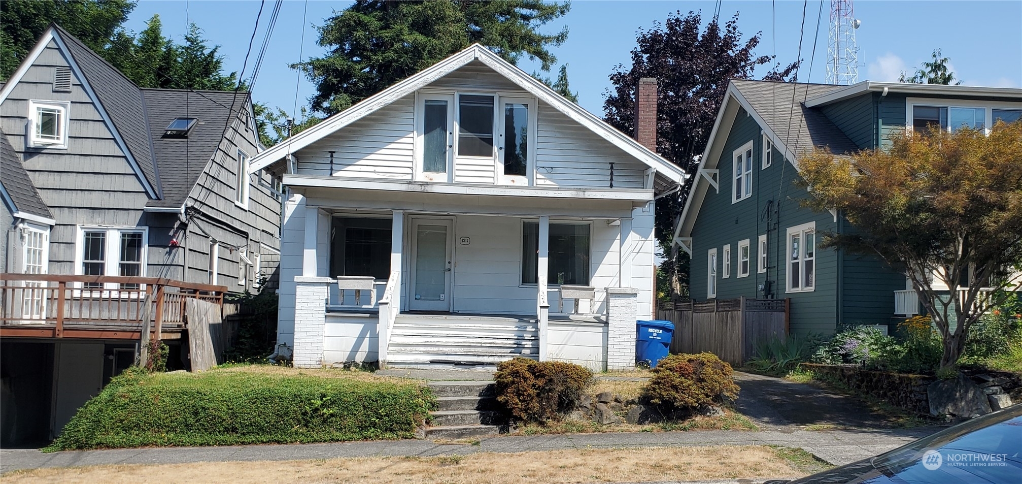 Property Photo: 1514 Warren Avenue N WA 98109