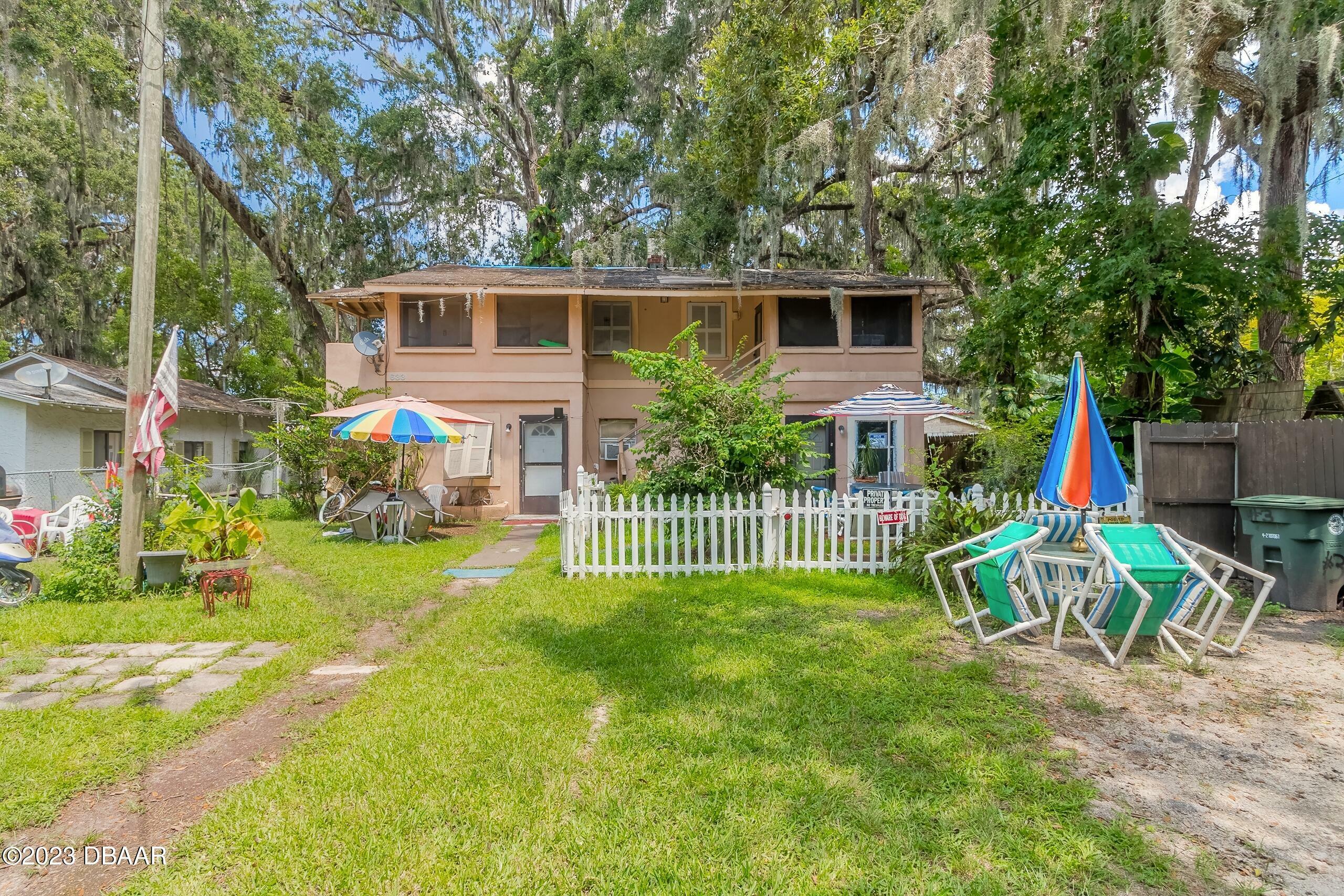 Property Photo:  633 Florence Street  FL 32114 