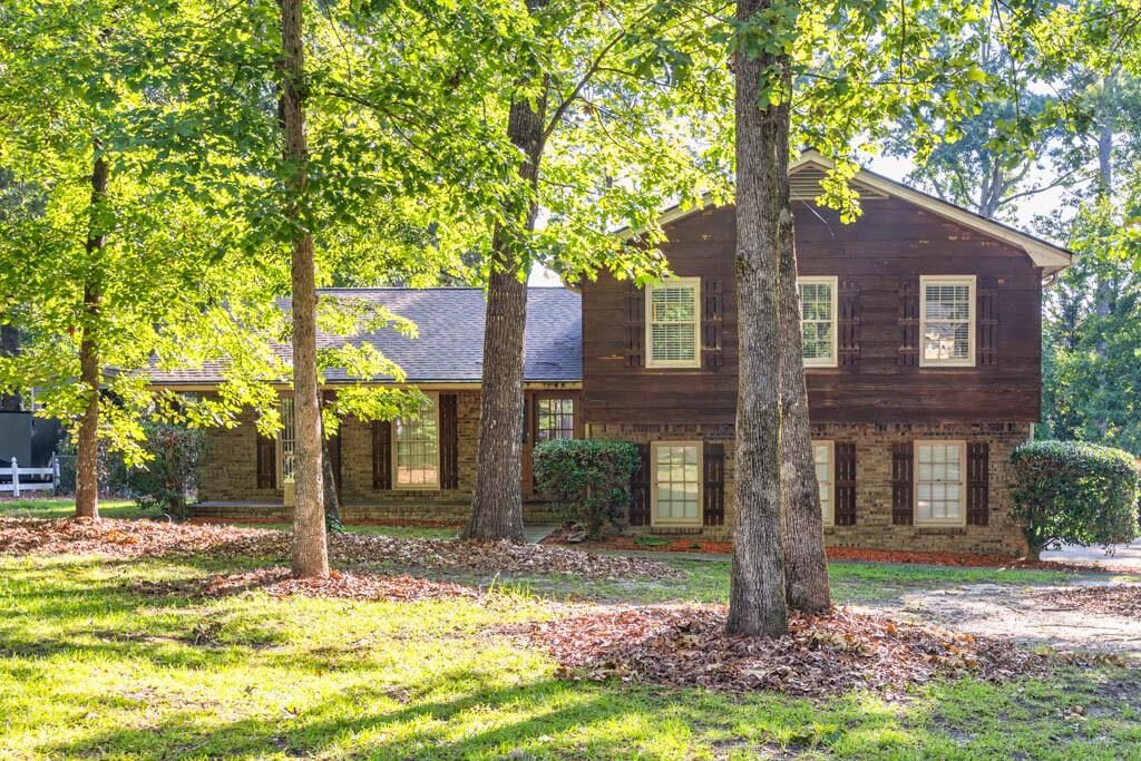 Property Photo:  1834 Windburn Court  GA 30078 