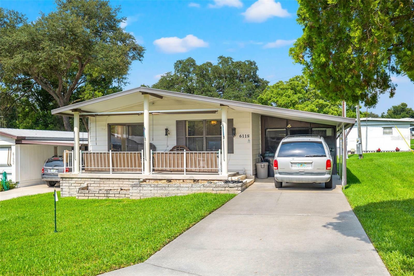 Property Photo:  6118 Ridgewood Drive  FL 33542 