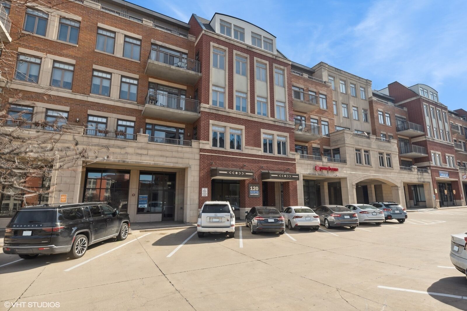 Property Photo:  120 N Northwest Highway 201  IL 60068 