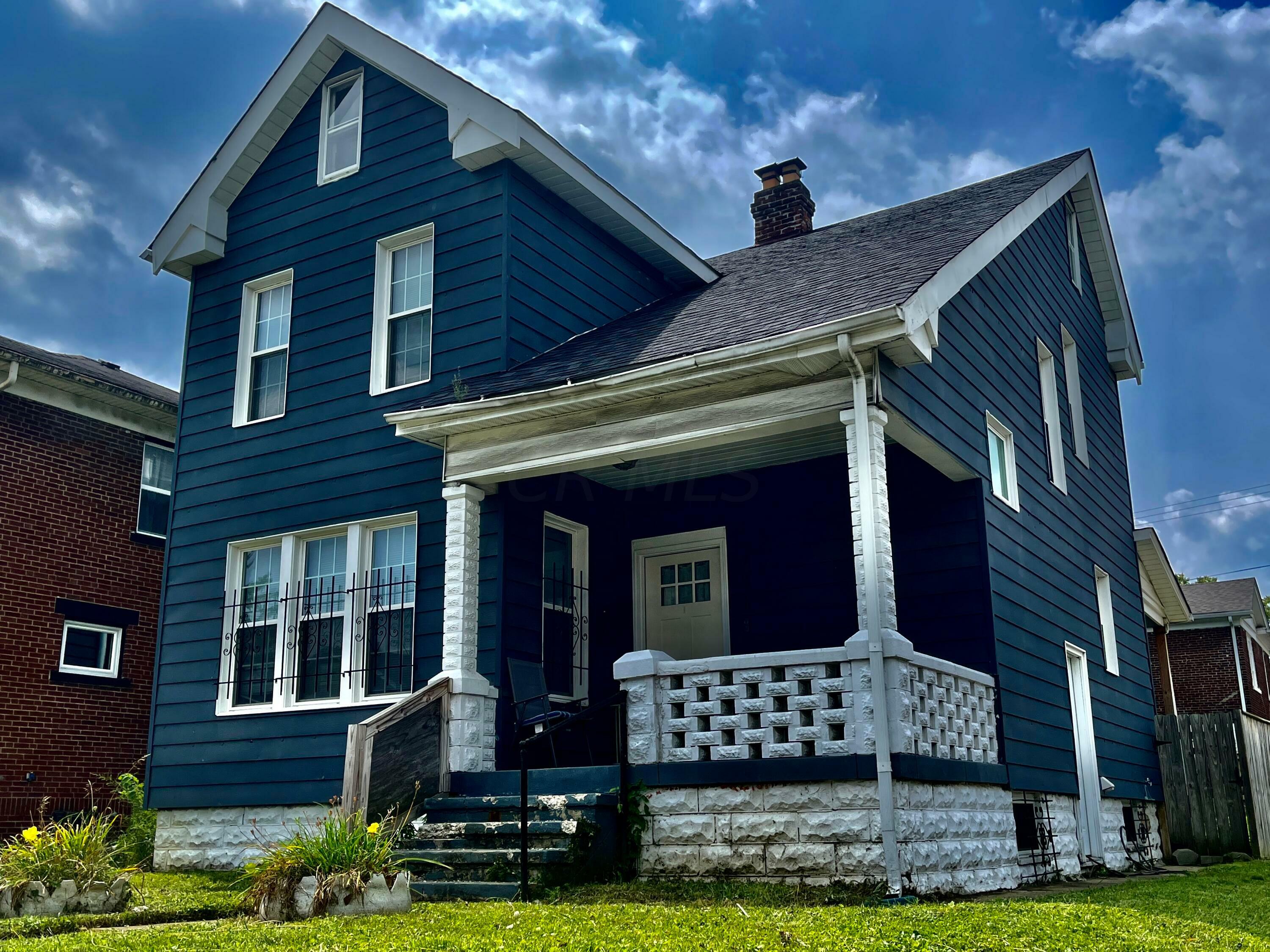 Property Photo: 755 Fairwood Avenue OH 43205