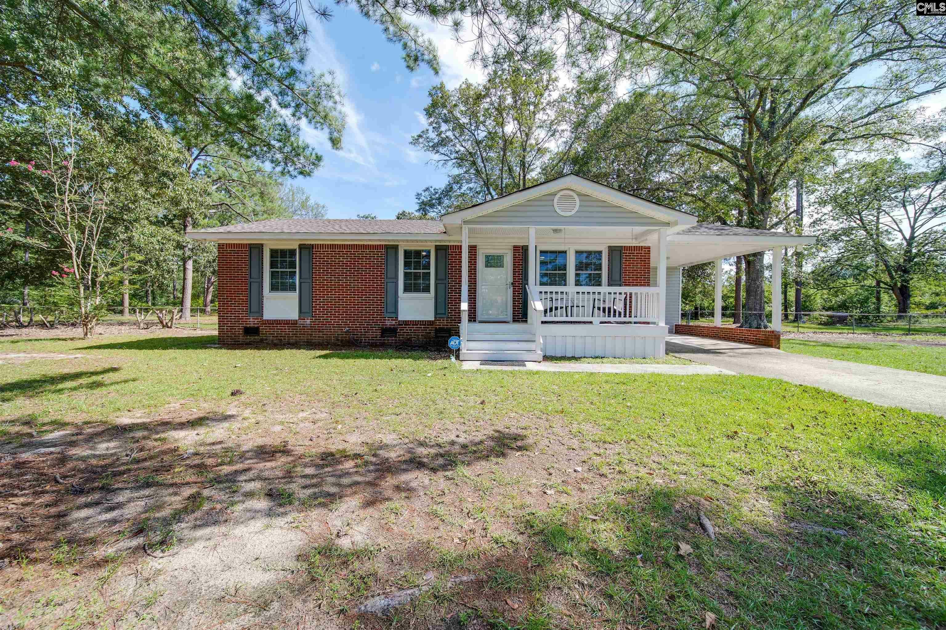 Property Photo:  925 Oak  SC 29078 