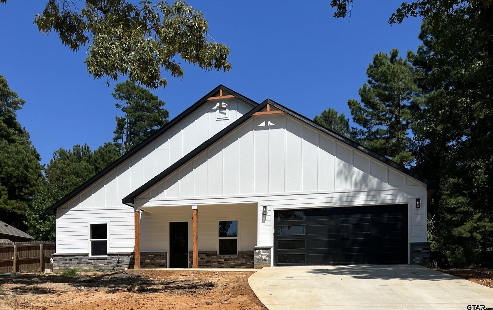 Property Photo:  10186 Sparks Drive  TX 75704 
