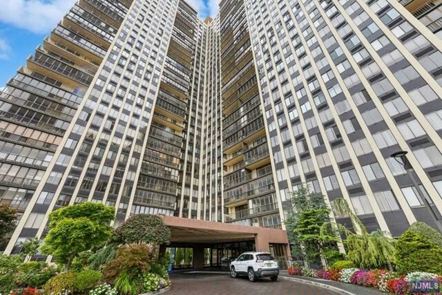 Property Photo: 300 Winston Drive 2308 NJ 07010