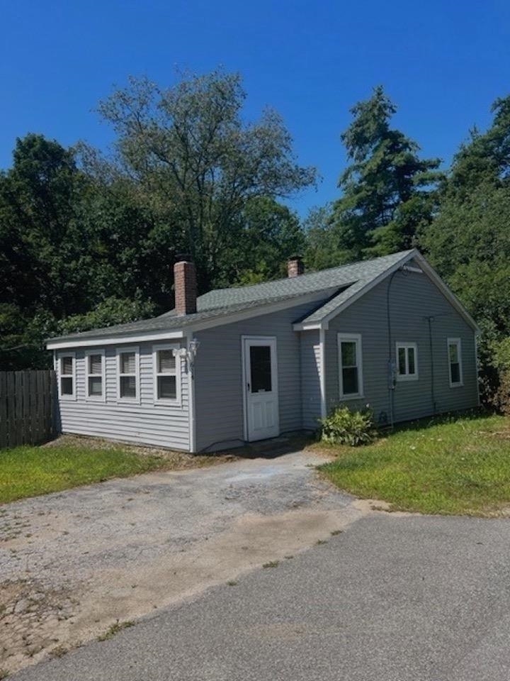 Property Photo:  614 Chester Road  NH 03032 
