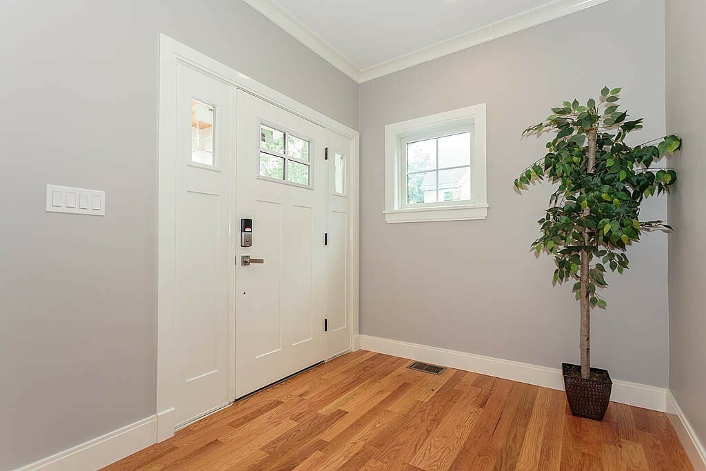 Property Photo:  8 Glenwood Avenue 8  MA 01890 