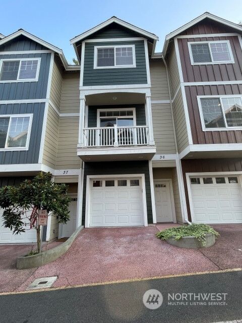 Property Photo:  4804 215th Lane SW 36  WA 98043 