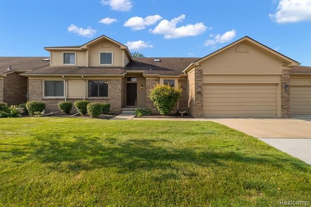 Property Photo:  15420 Windmill Drive  MI 48044 