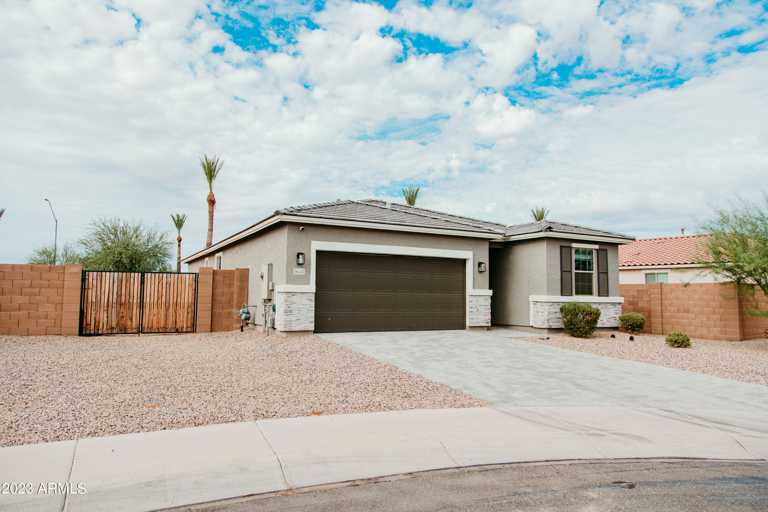 Property Photo:  1643 N Hester Trail  AZ 85122 