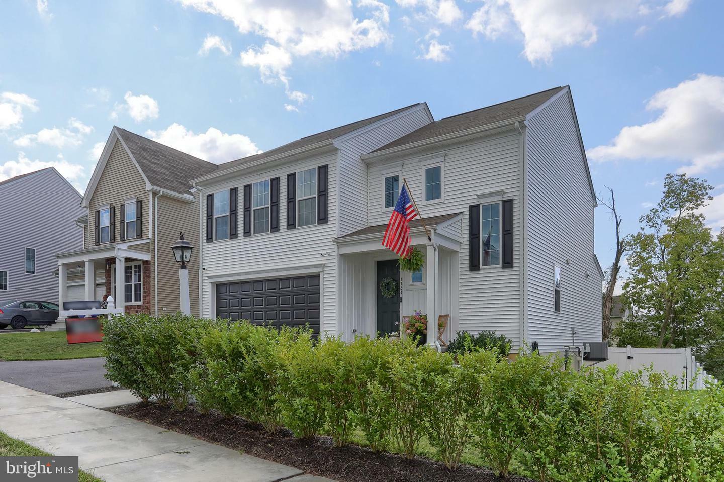 Property Photo:  1724 Driftstone Drive  PA 17110 