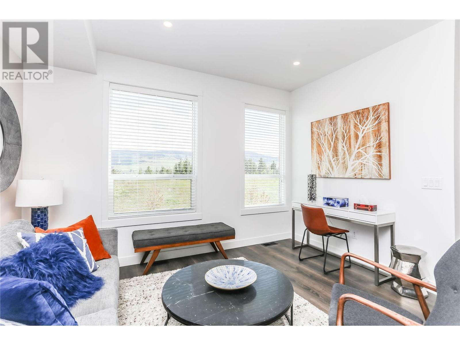 Property Photo: 610 Academy Way 32 BC V1V0E8