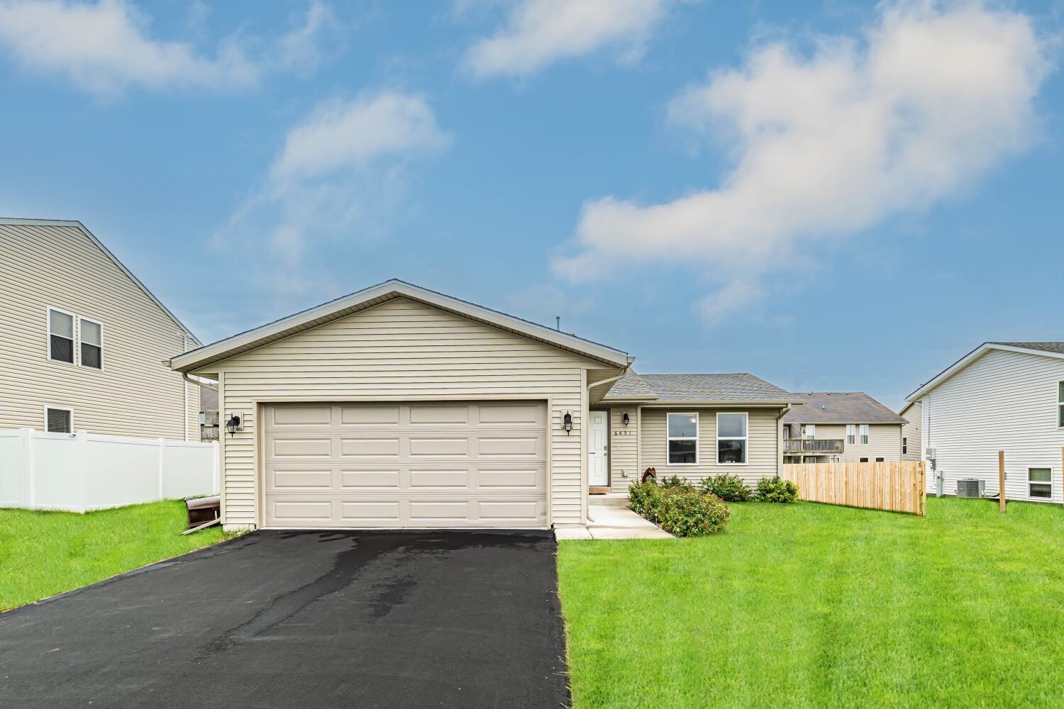 Property Photo: 6451 Edgewood Road IL 61115