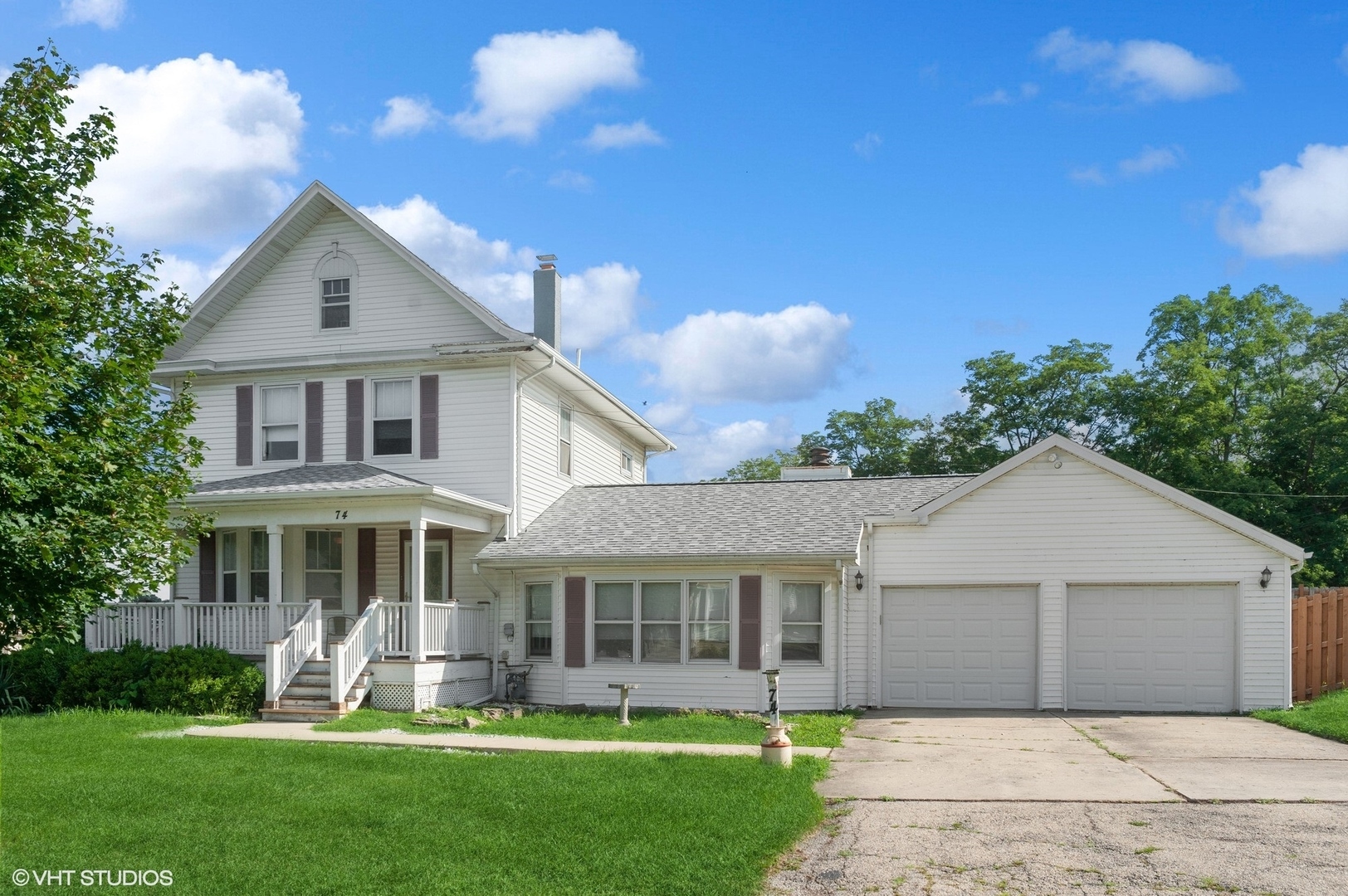 Property Photo:  74 W Benton Street  IL 60543 