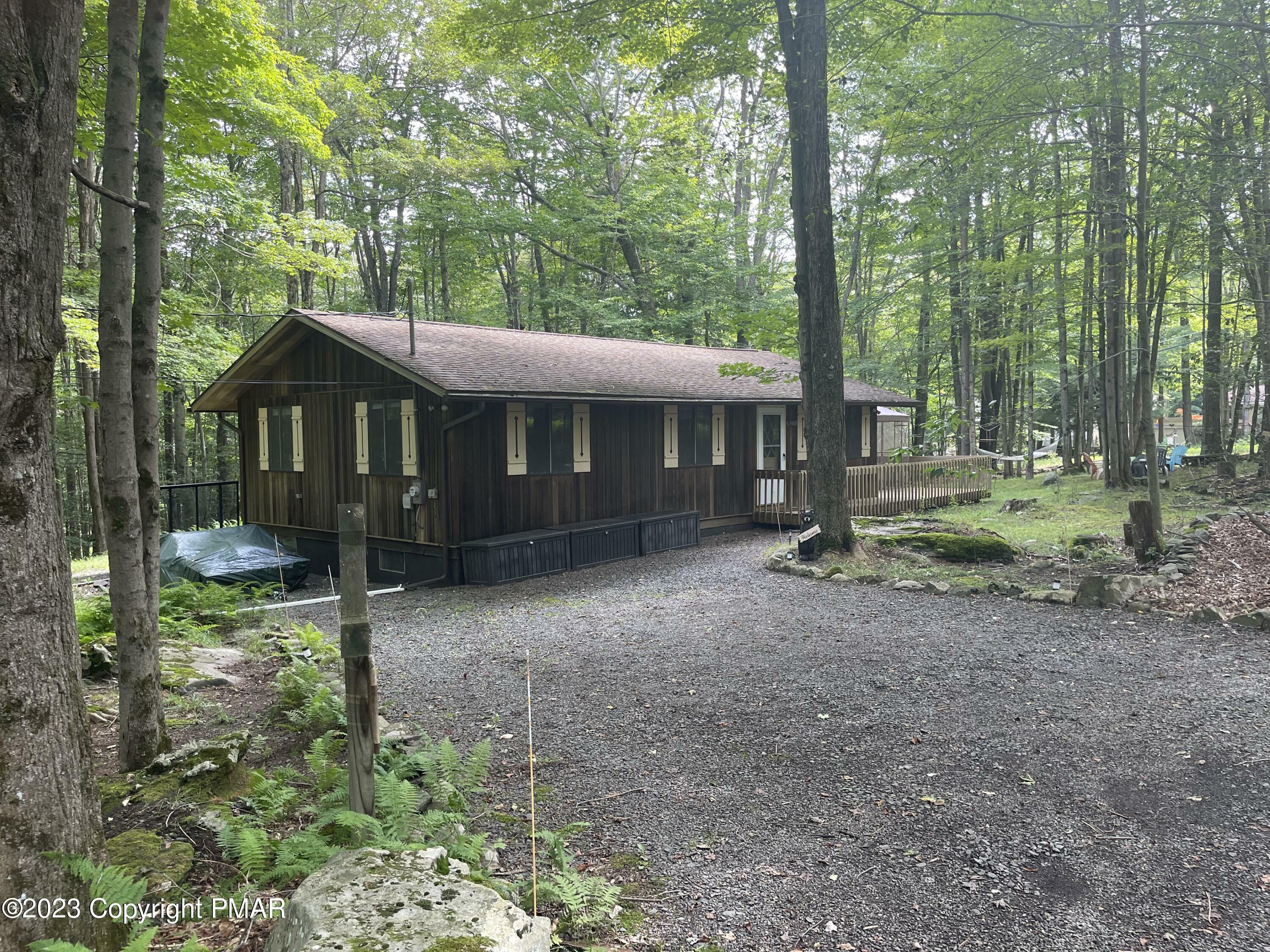 Property Photo:  23 W Creek View Drive  PA 18424 