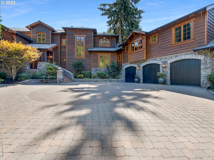 House for sale in Lake Oswego 12790 S Fielding Rd, Lake Oswego, OR 97034