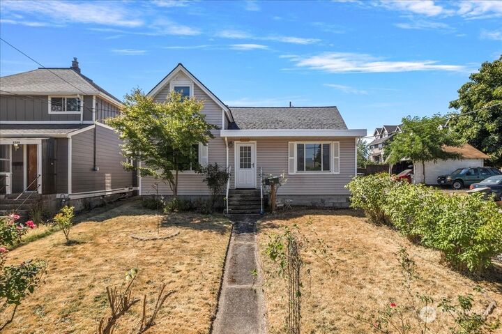 Property Photo:  1255 Grant Street  WA 98225 