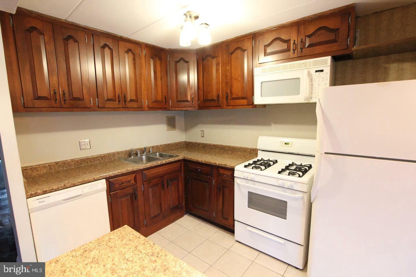 Property Photo:  2630 Fort Farnsworth Road 154  VA 22303 