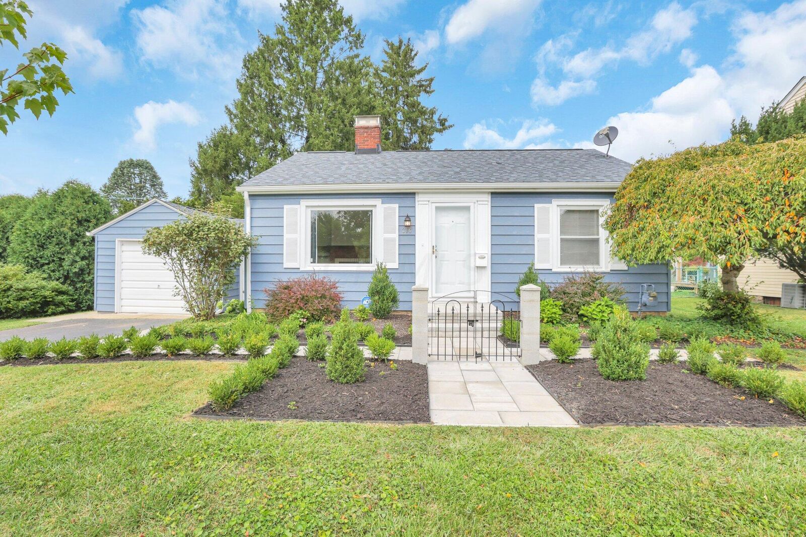 Property Photo: 316 Pierson Boulevard OH 43055