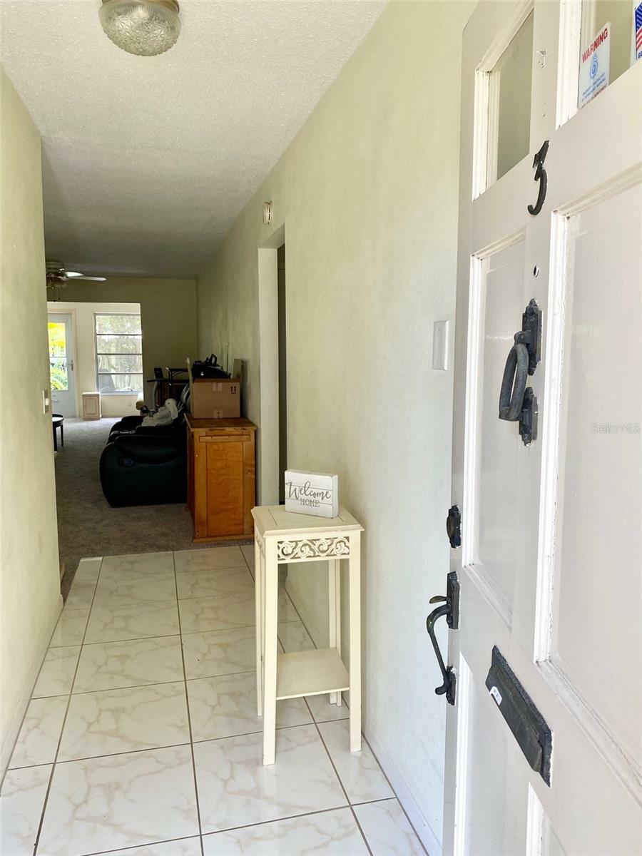 Property Photo:  1612 S Lake Avenue 3  FL 33756 