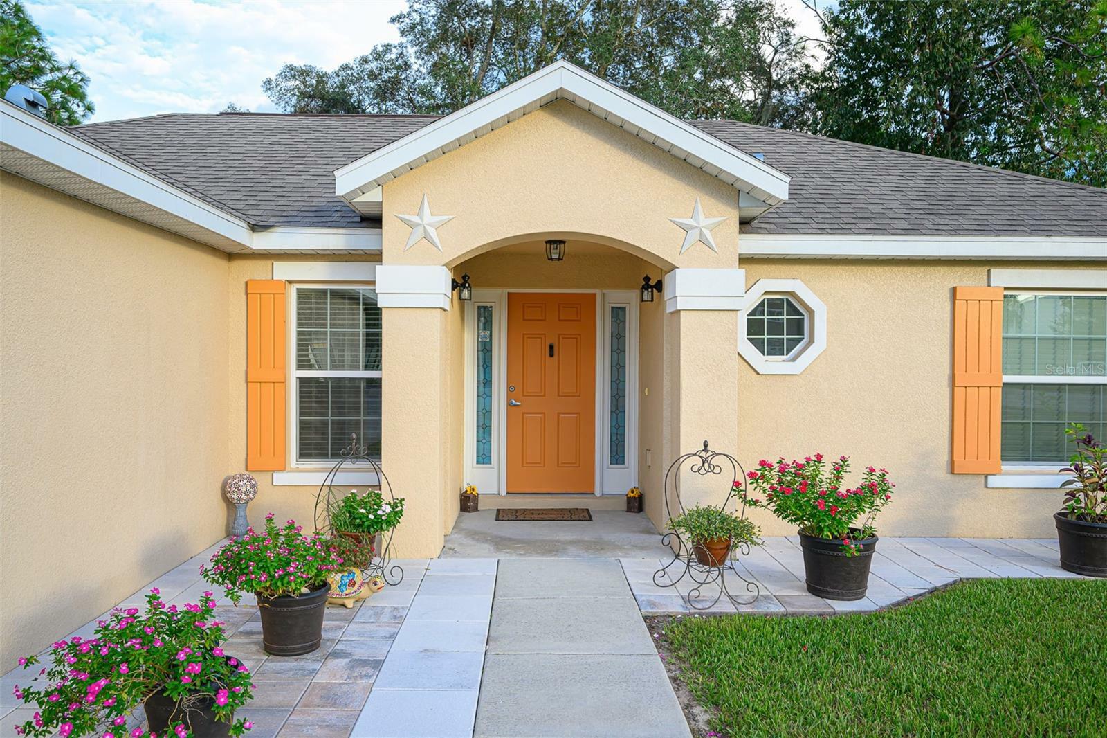 Property Photo:  14220 Spring Hill Drive  FL 34609 