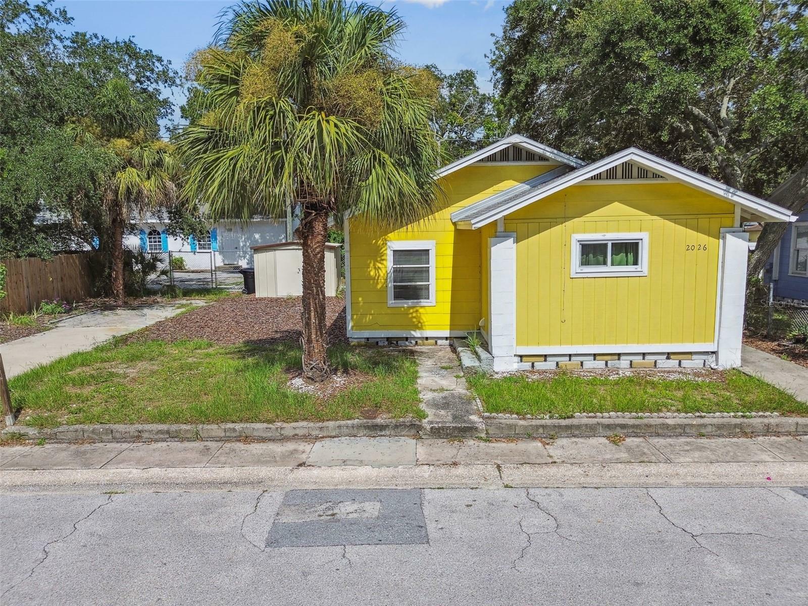 Property Photo:  2026 Auburn Street S  FL 33712 