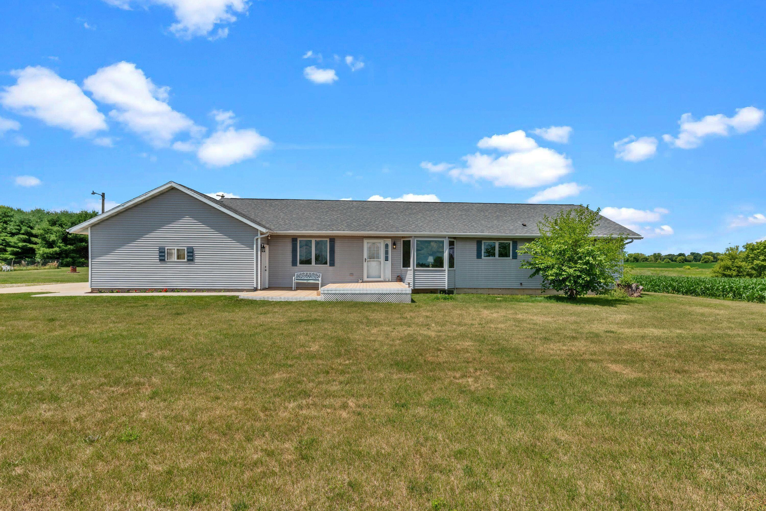 Property Photo: N8445 County Fw Rd WI 53916