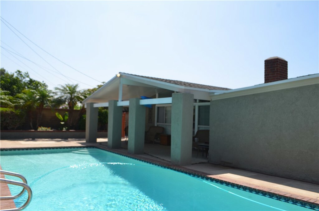 Property Photo: 519 W Baker Avenue CA 92832