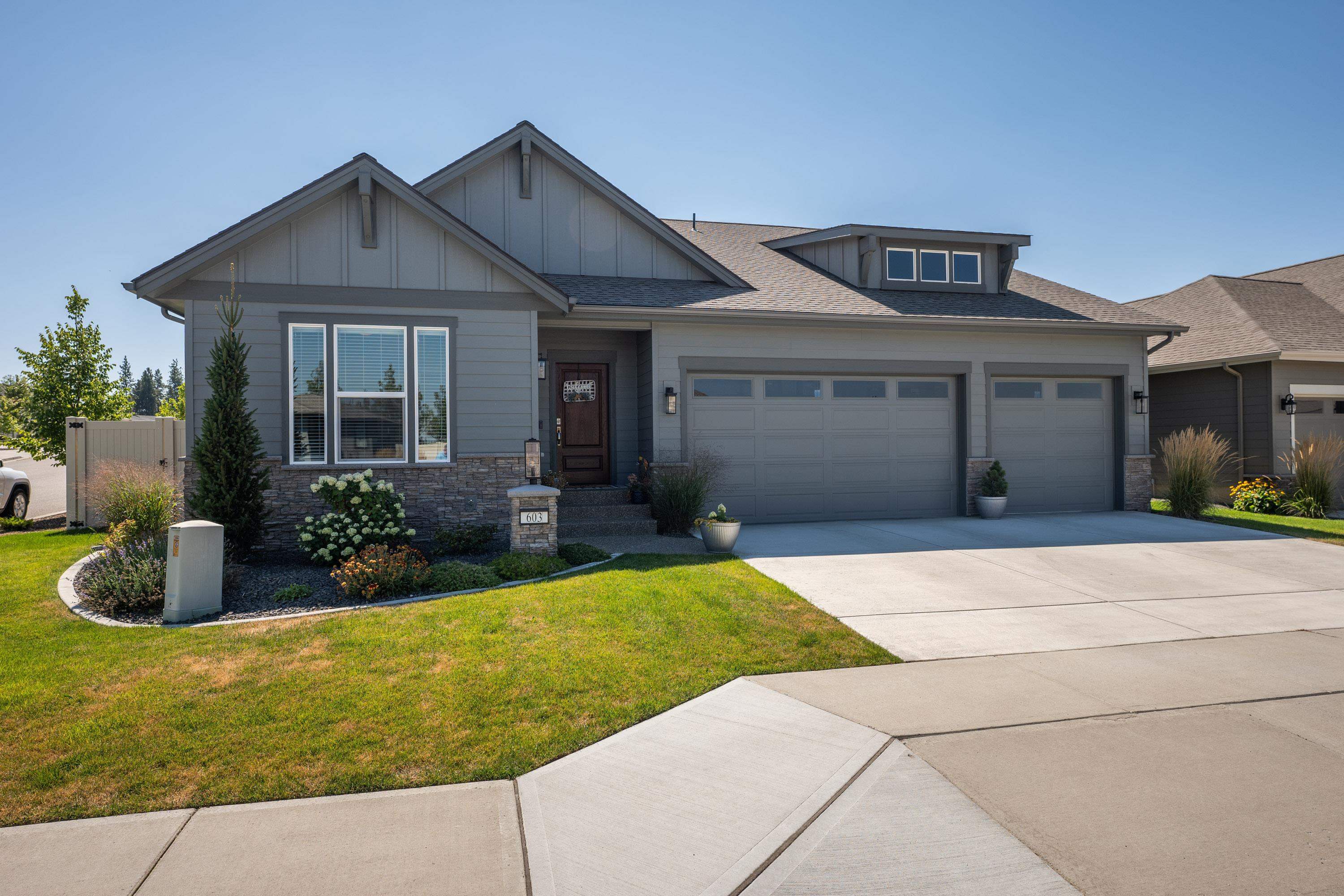 Property Photo: 603 W Basalt Ridge Dr WA 99224