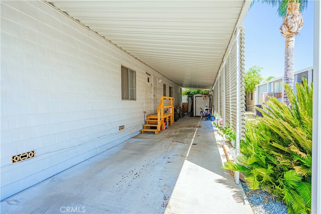Property Photo: 881 N Lake Street 274 CA 92544